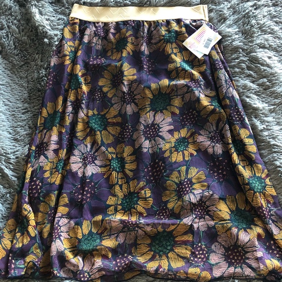 LuLaRoe Dresses & Skirts - Medium purple and gold Lucy LuLaRoe Dresses & Skirts - Medium purple and gold Lucy